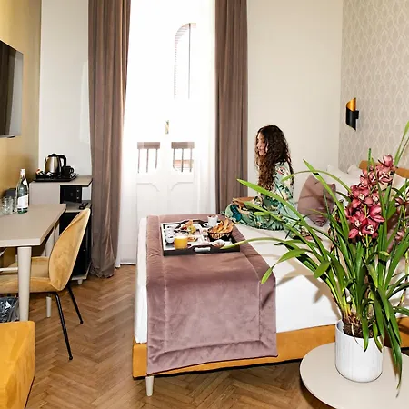 Caravita Hotell